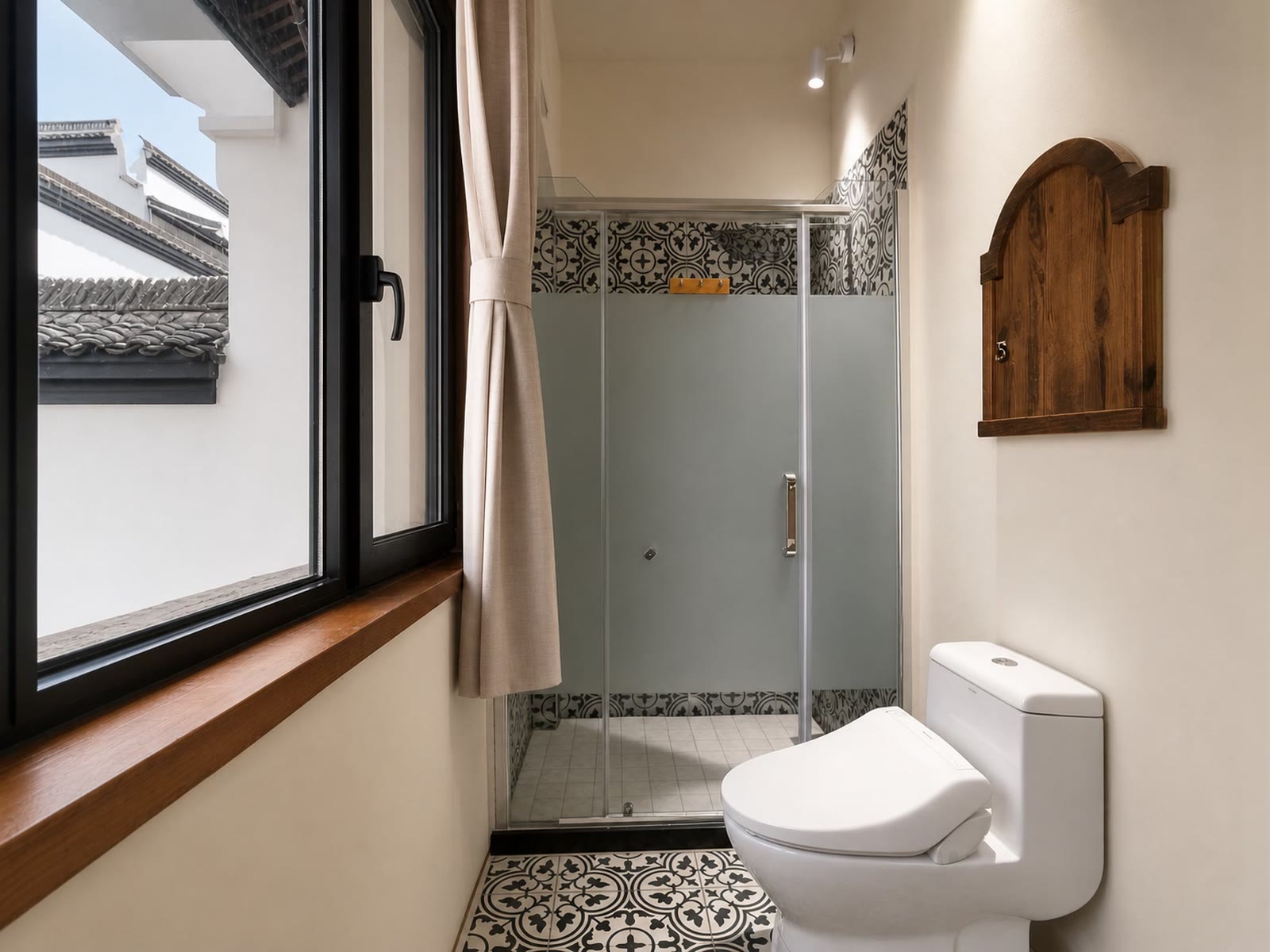 Loft King Room: Smart toilet